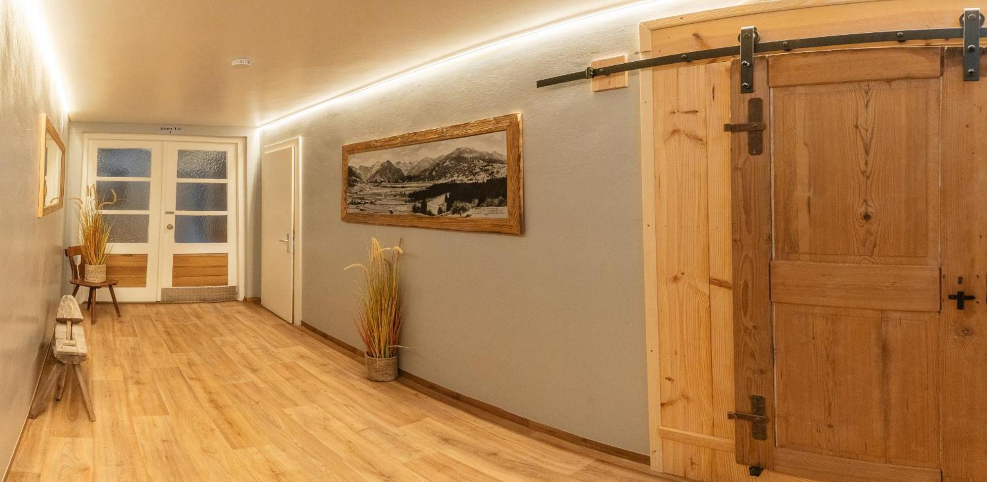 Hostel - Ron'S Guesthouse Oberstdorf Exterior photo