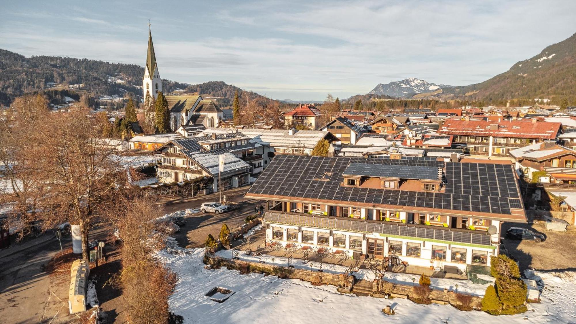 Hostel - Ron'S Guesthouse Oberstdorf Exterior photo
